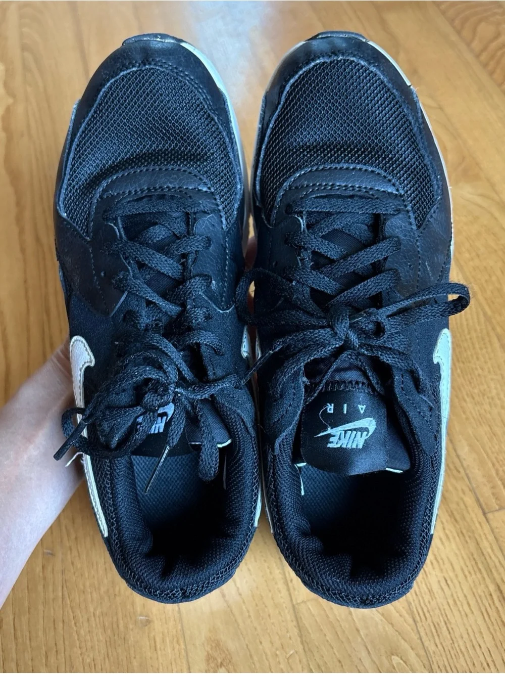 Nike Air Max Excee sneakers Shoes black and white Boys Girls Running Sz 5 Youth